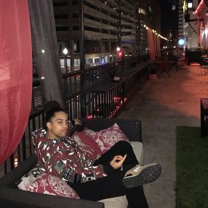 Meet your Posher, Marques